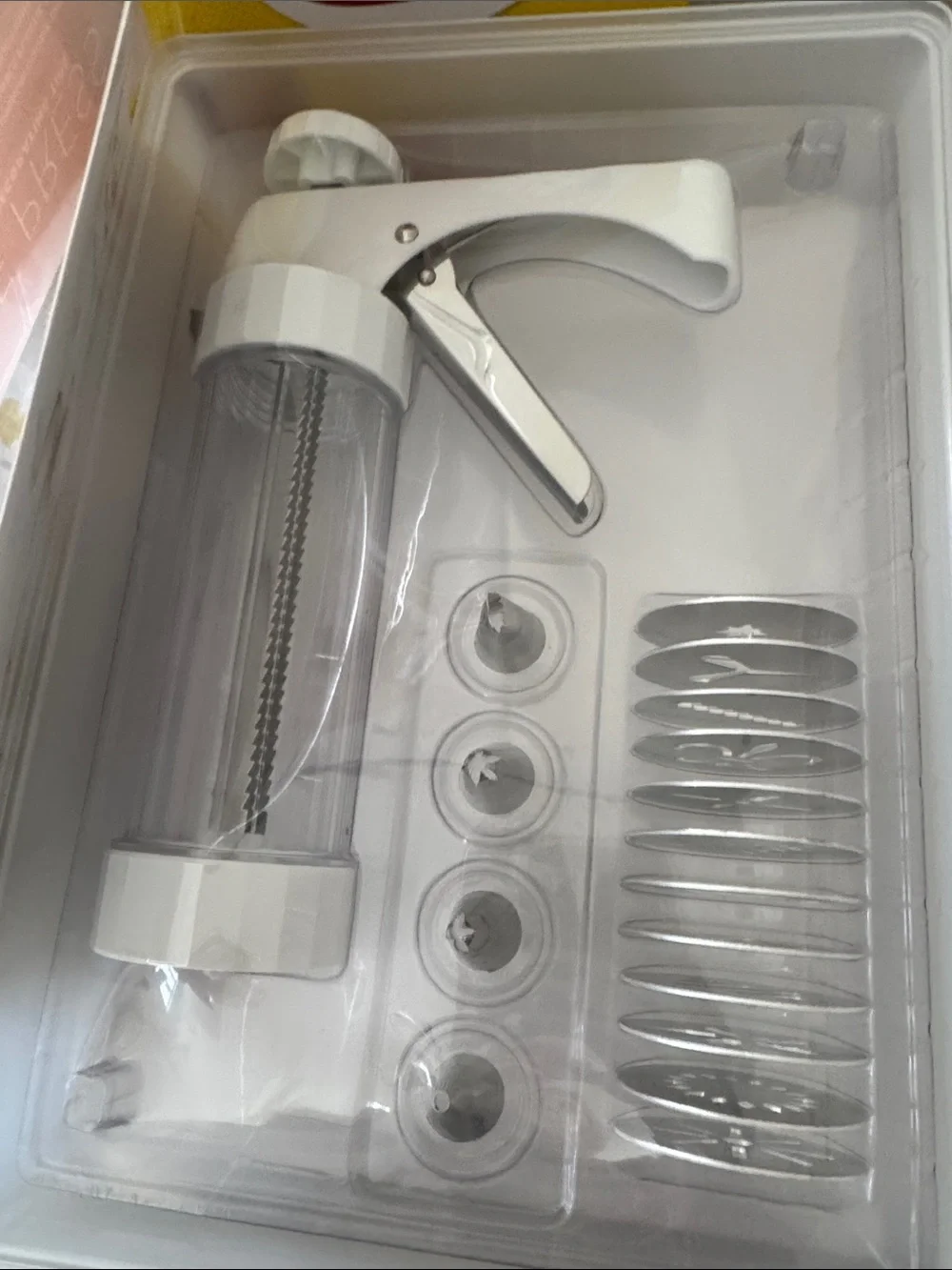 Williams Sonoma Clear and White Cookie Press Set with Red Label